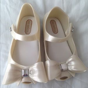 Mini Melissa Ultragirl Pearl size 7